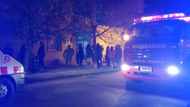 Córdoba Se incendió un departamento y murió una joven