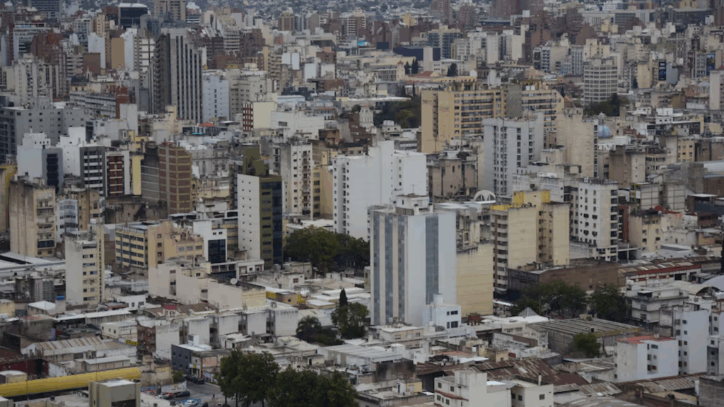 Investigan si el techo cedió por una falla o por falta de elementos de protección.