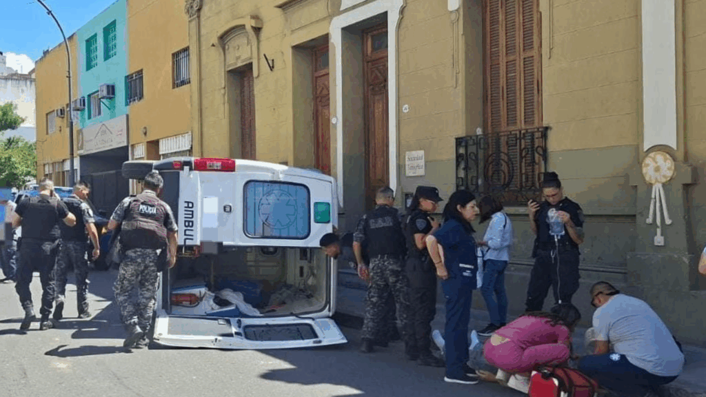 La unidad trasladaba a una persona desde la localidad de Manfredy hacia el Sanatorio Córdoba