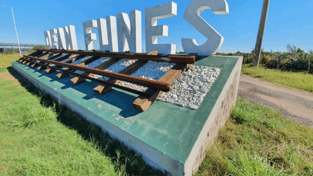 La Fiscalía de Deán Funes avanza en tres causas separadas por grooming. Los docentes quedaron detenidos y se investigan delitos que incluyen abuso y producción de material ilegal.