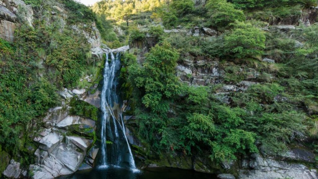 Un hombre murió ahogado en una cascada de La Cumbrecita