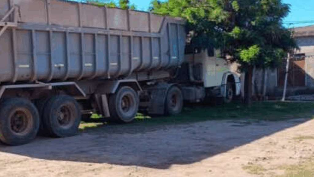 Un hombre de 33 años murió en un depósito de Villa Concepción del Tío tras un accidente laboral. Investigan cómo ocurrió el hecho y las circunstancias que lo rodearon