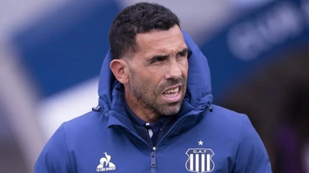 Carlos Tevez tras la derrota en el clásico cordobés: “Que te hagan un gol de lateral es preocupante”
