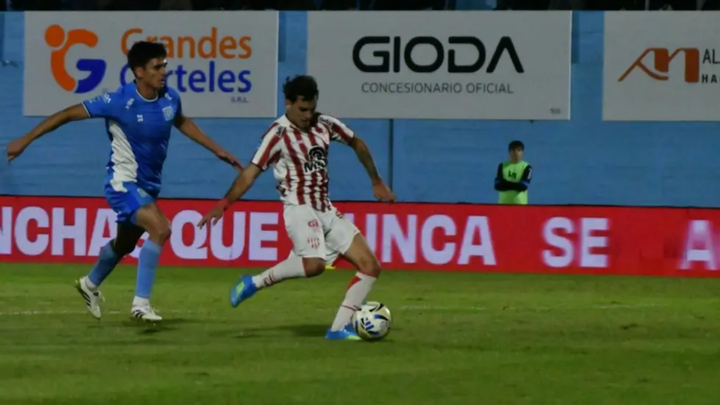 A pesar del triunfo y de igualar en puntos con Unión de Santa Fe, la diferencia de gol impidió la clasificación a los playoffs del Torneo Apertura