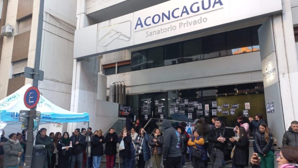 La protesta alcanzará al Sanatorio Aconcagua, el Santo Tomás y el Laboratorio Biolab. Reclaman el pago de haberes de mayo y sumas pendientes de años anteriores.