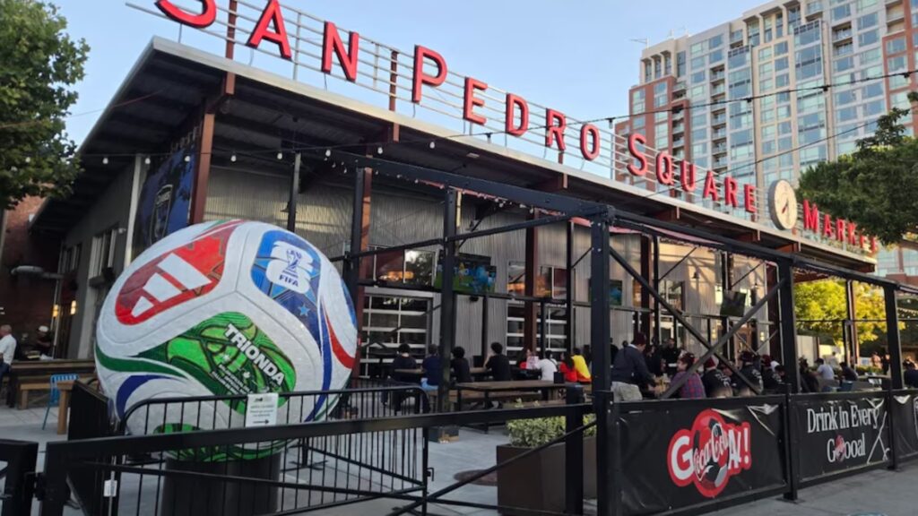 El ataque ocurrió en una de las zonas de encuentro de aficionados en San José. La policía investiga el hecho como homicidio y mantiene abiertas varias líneas de investigación.