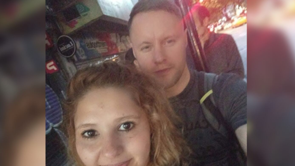 La Justicia ordenó la captura internacional de un hombre oriundo de Polonia, acusado por el femicidio de Luciana Ojeda en barrio Nueva Córdoba. La causa, que en un primer momento fue investigada como muerte de etiología dudosa, pasó al fuero de Violencia Familiar tras los primeros informes de la autopsia
