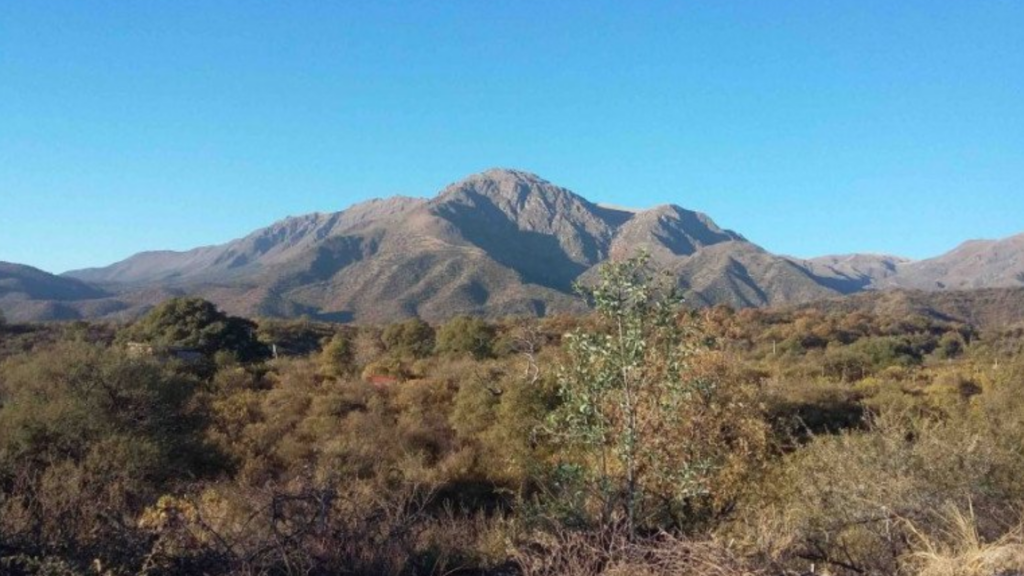 Un temblor de magnitud 4.0 se sintió durante la madrugada de este miércoles en distintos puntos de Córdoba. Según el INPRES, el epicentro fue a 30 kilómetros al sudoeste de Deán Funes y tuvo una profundidad de 11 kilómetros