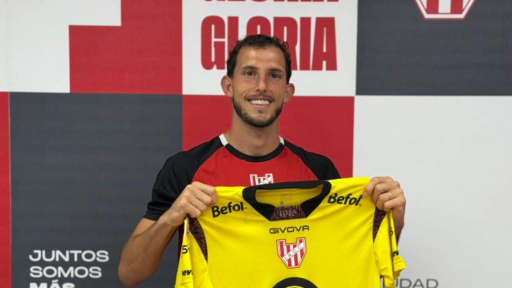 Manuel Roffo estaría muy cerca de dejar Instituto para continuar su carrera en Cerro Porteño de Paraguay. Aunque todavía no hubo confirmación oficial de los clubes, las negociaciones estarían avanzadas y la Gloria podría salir al mercado en busca de un arquero