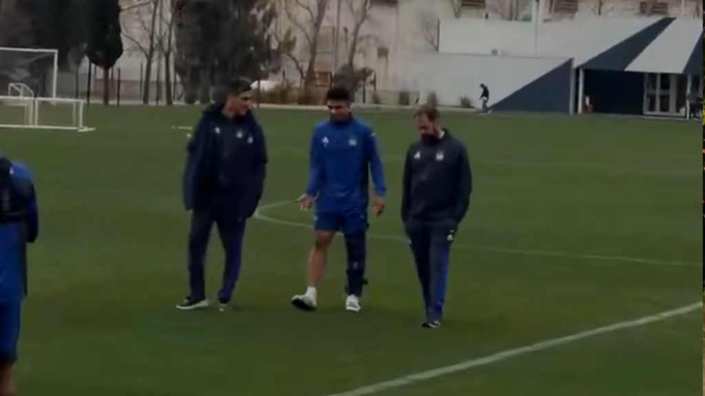 Talleres confirmó que Diego Valoyes sufrió una lesión de grado 2 en el ligamento colateral externo de la rodilla derecha tras el amistoso de pretemporada ante Instituto. El delantero colombiano ya inició la recuperación y estaría entre tres y seis semanas afuera