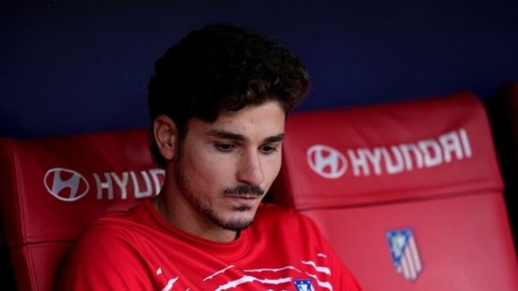 El delantero argentino atraviesa un delicado momento personal en medio de la tensión por su futuro en el Atlético de Madrid. El club ya conoce su situación médica y busca acompañarlo mientras define los próximos pasos.