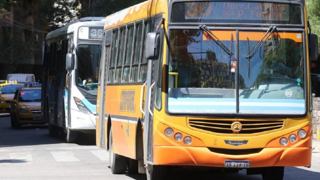 Calle Belgrano permanecerá cortada durante tres noches, entre Fructuoso Rivera y San Luis. La medida regirá de 22 a 6 y modificará el recorrido de 17 líneas de colectivos