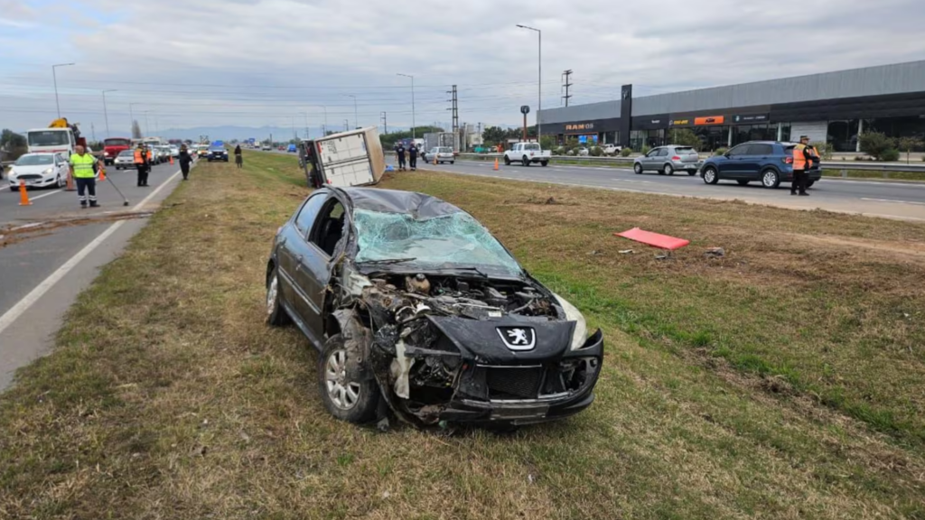 Néstor Javier Rasgido recuperó la libertad, aunque continúa imputado por homicidio culposo agravado por la muerte de Ramón Ledesma en avenida Circunvalación. Quedó inhabilitado para conducir mientras avanza la causa