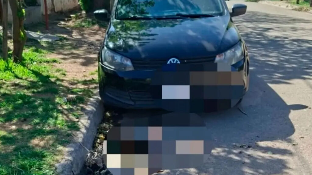 Ocurrió en Villa de María del Río Seco. Al cuerpo le faltaban algunas partes y la principal hipótesis es que habría sido afectado por animales. Además, se encontró una soga alrededor de su cuello.