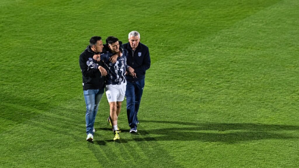 El Ministerio de Seguridad provincial, el COSEDEPRO y la Policía aplicaron la restricción de ingreso a todos los estadios del país a un joven de 25 años tras los incidentes registrados en el estadio Julio César Villagra.