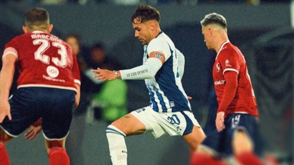 El 0-0 en el Kempes dejó al Albiazul último en la Zona A del Clausura, con apenas cuatro fechas por delante y una urgencia que ya no admite distracciones: sumar para alejar los fantasmas del descenso. Omar De Felippe confirmó que seguirá al frente del equipo.